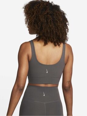Nike Yoga Luxe Dri-Fit Crop Tank | Grey